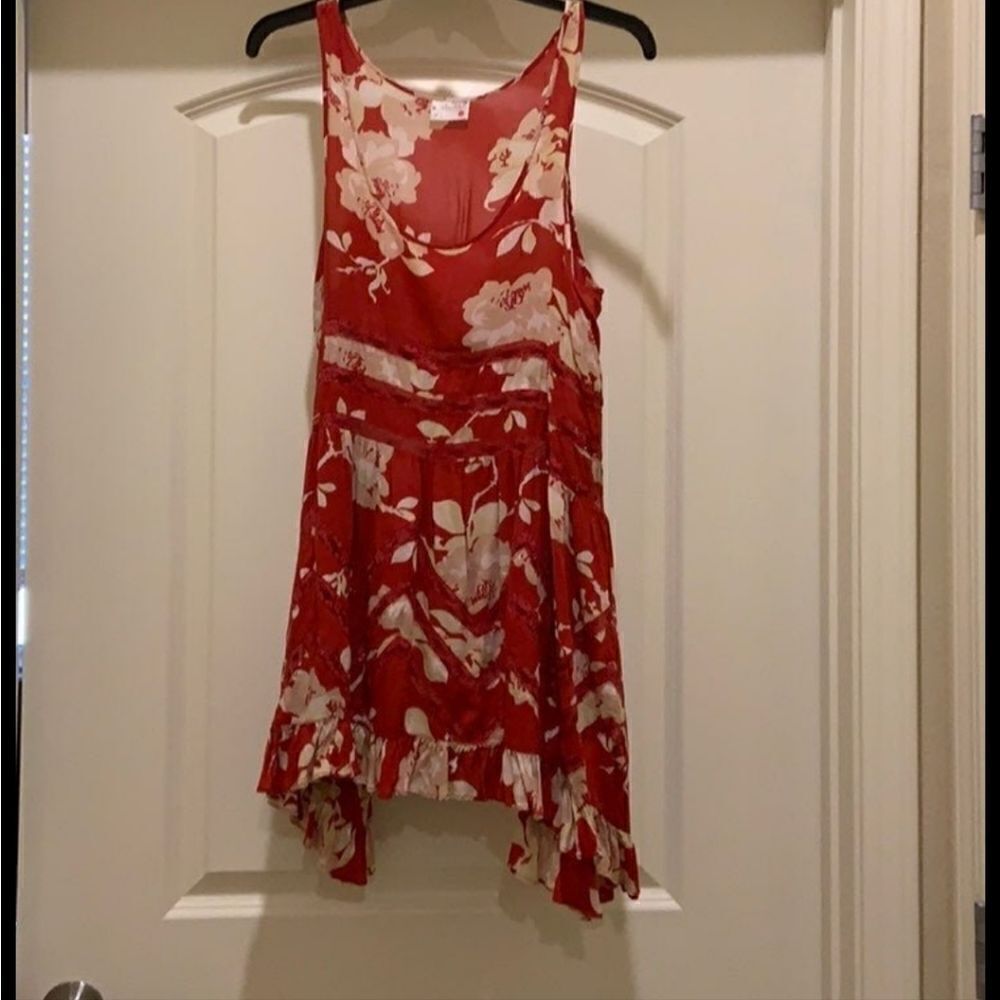 FREE PEOPLE BOHO RED & CREAM COLORED FLORAL LACE TRIM MINI DRESS SIZE SMALL